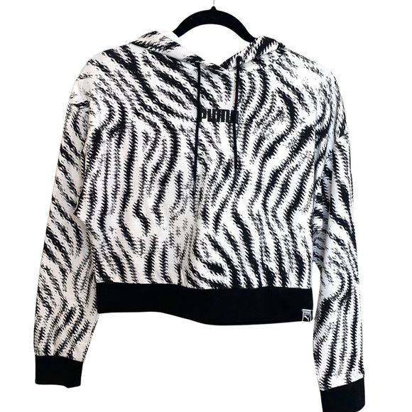 NWOT Puma Women’s Wild Pack Cropped All Over Print Hoodie - Picture 7 of 16